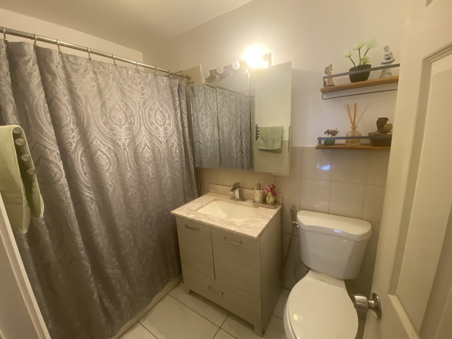 9581 Dee Road, Unit 2L Des Plaines, IL 60016 - Photo 12 of 31