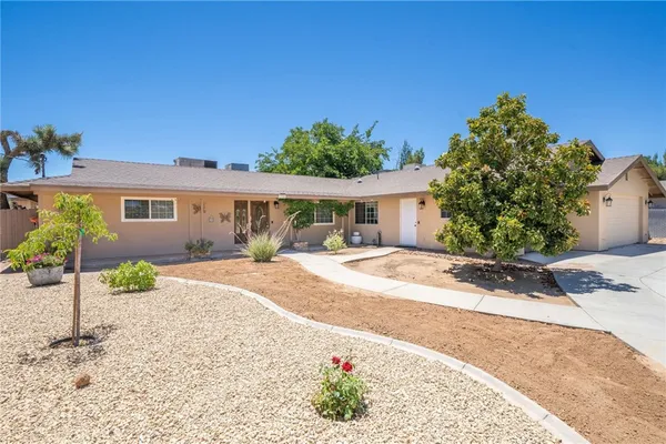 $675,000 | 17345 Vista Street, Hesperia, CA 92345