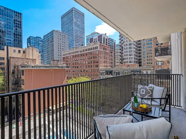 $13,000 | 200 East Delaware Place, Unit 89C, Chicago, IL 60611