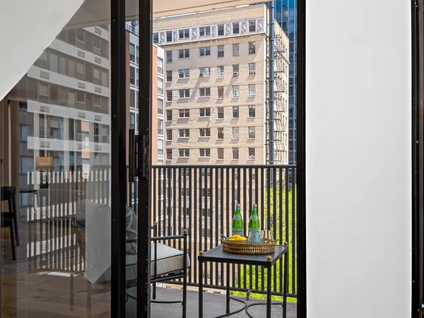 $13,000 | 200 East Delaware Place, Unit 89C, Chicago, IL 60611