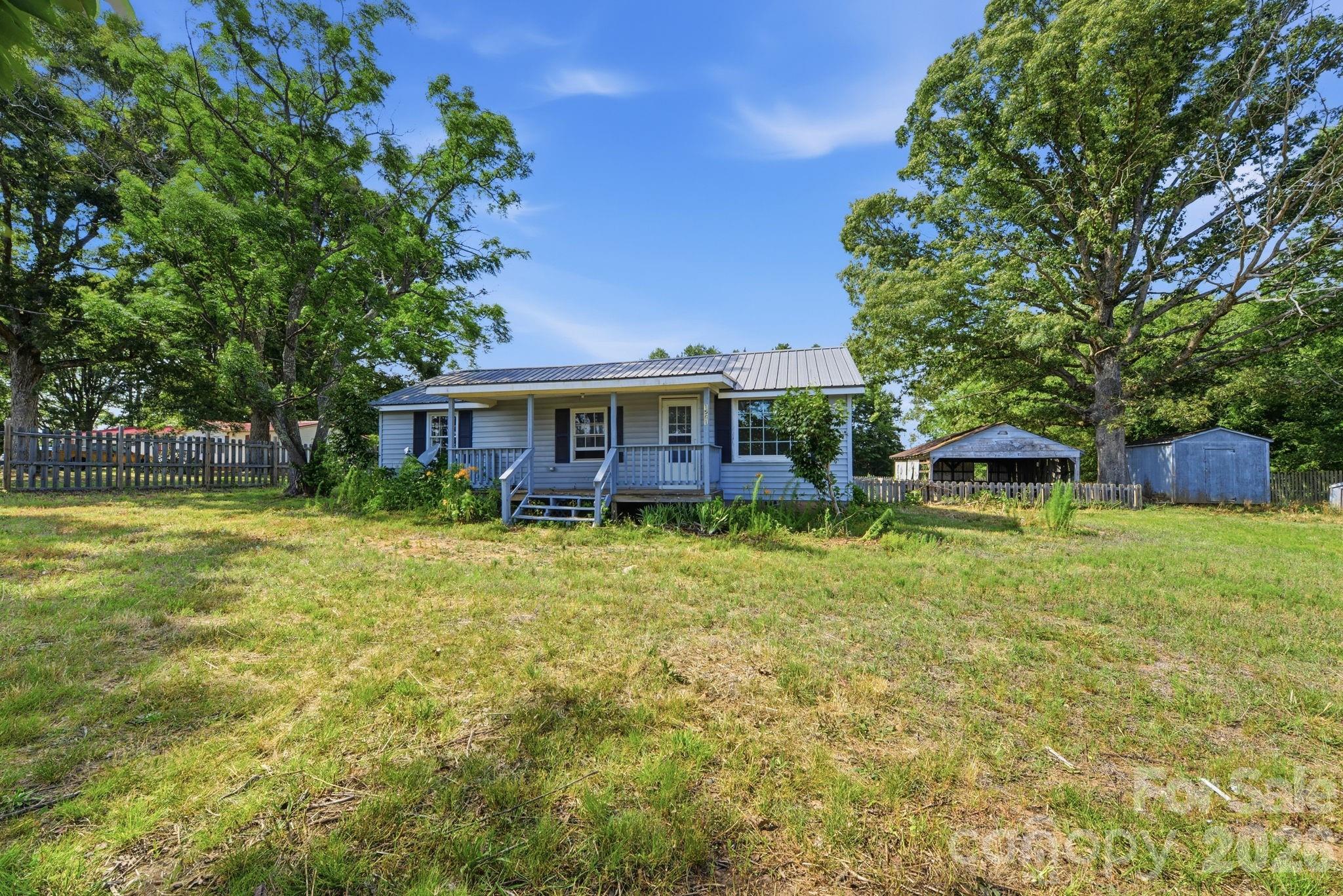 1561 Ostwalt Amity Road Cleveland, NC 27013 - Photo 3 of 28