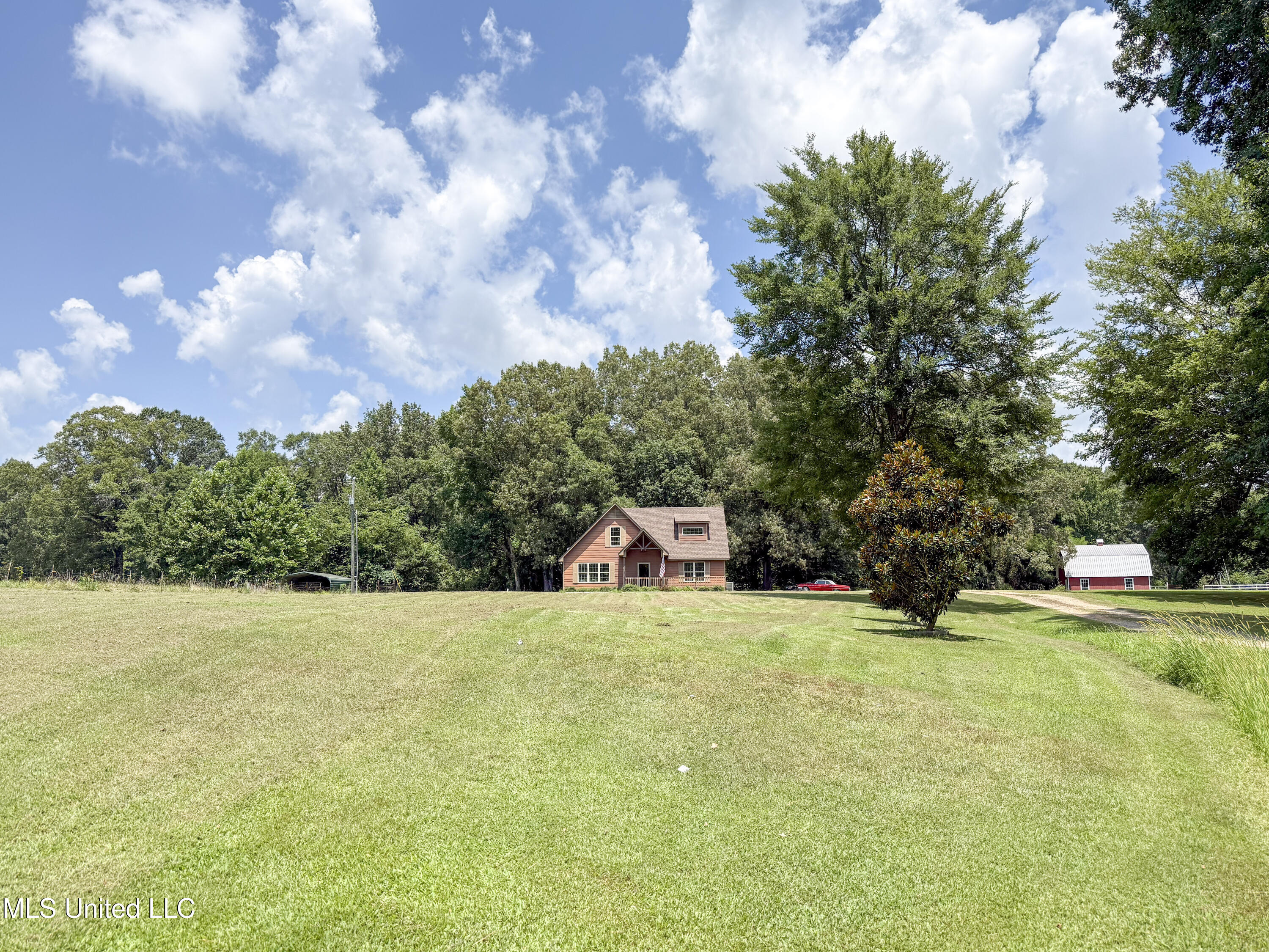 4244 Wheeler Road Hernando, MS 38632 - Photo 2 of 22 IMG_6907