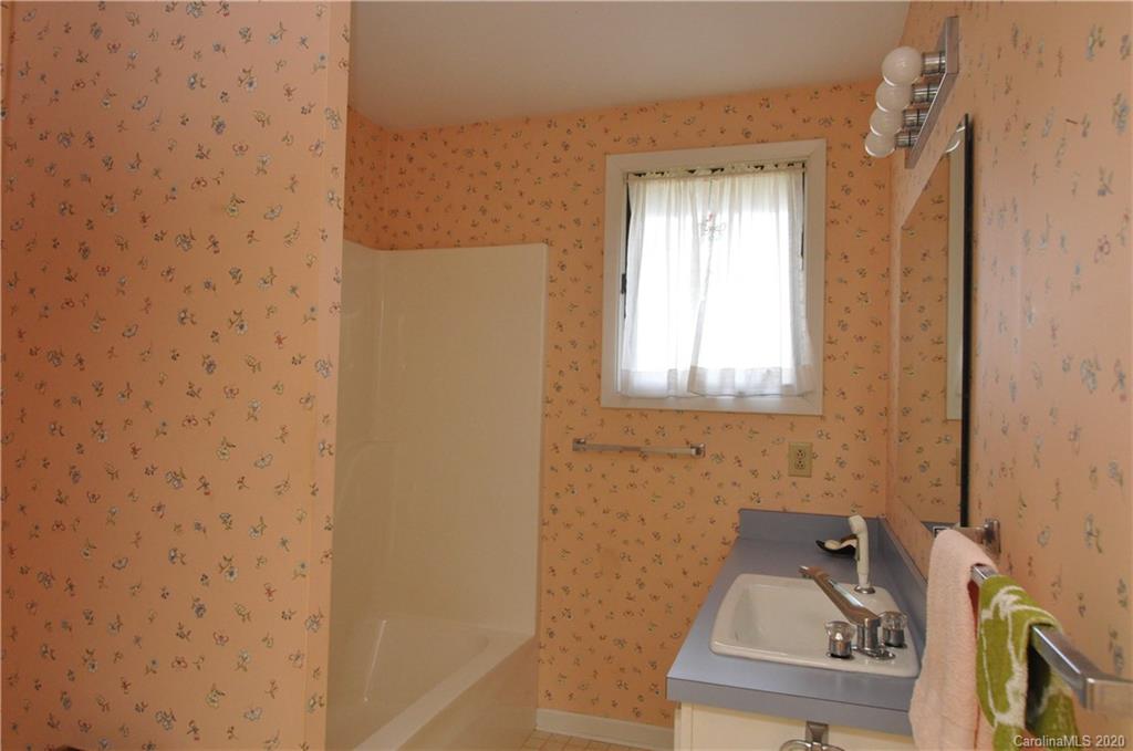 120 Green Hill Farm Road Landrum, SC 29356 - Photo 24 of 32