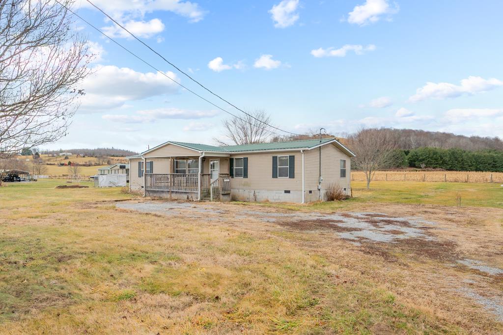 3657 Ivanhoe Road Ivanhoe, VA 24350 - Photo 1 of 67 Gallery Image 1