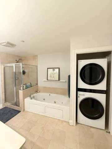 $329,999 | 1888 North Water Street, Unit 107, Milwaukee, WI 53202