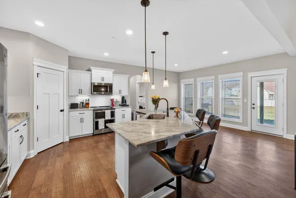 $734,999 | 308 Young Lane, Pleasant View, TN 37146