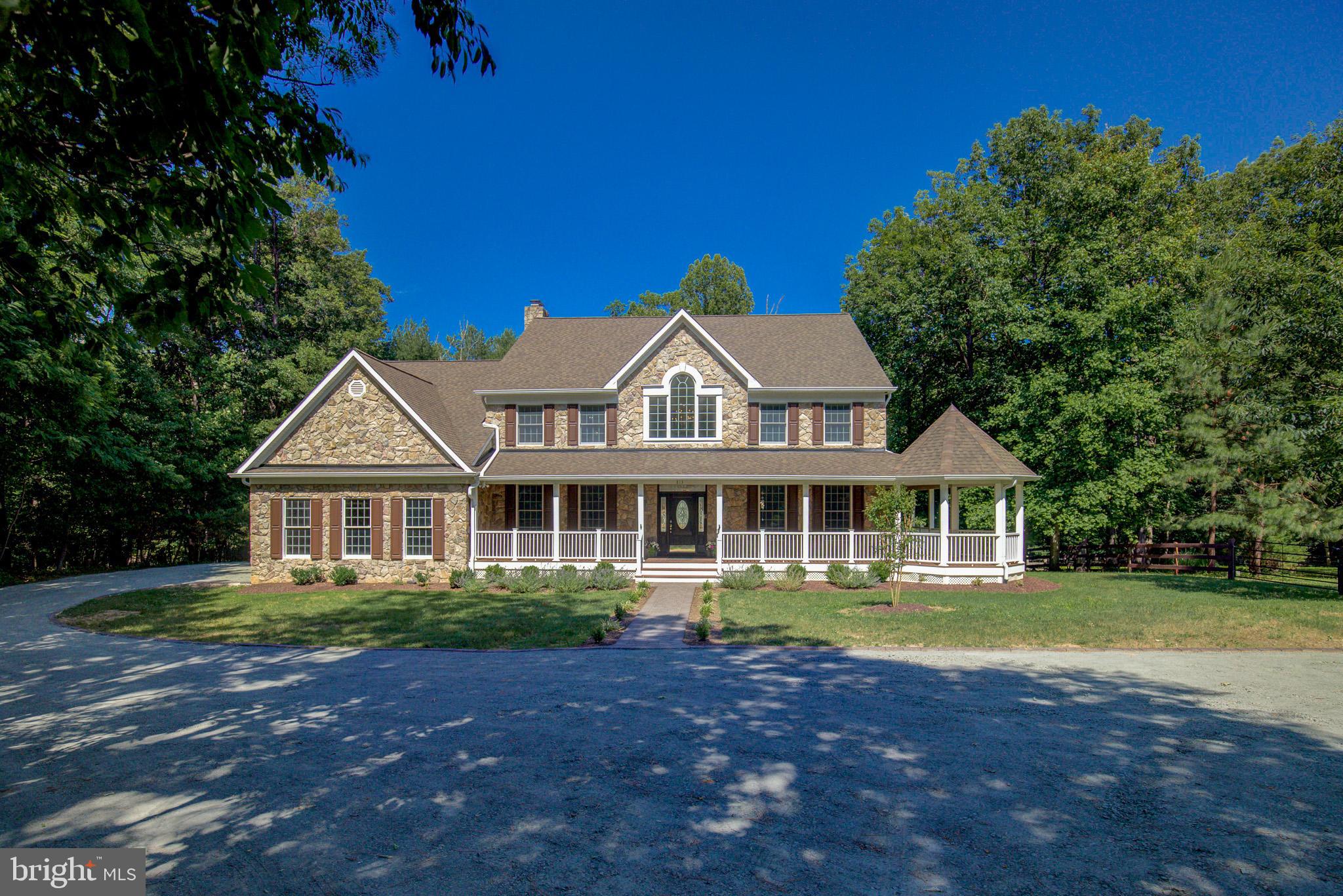 813 Blacks Hill Road Great Falls, VA 22066 - Photo 3 of 92 Private Custom Home