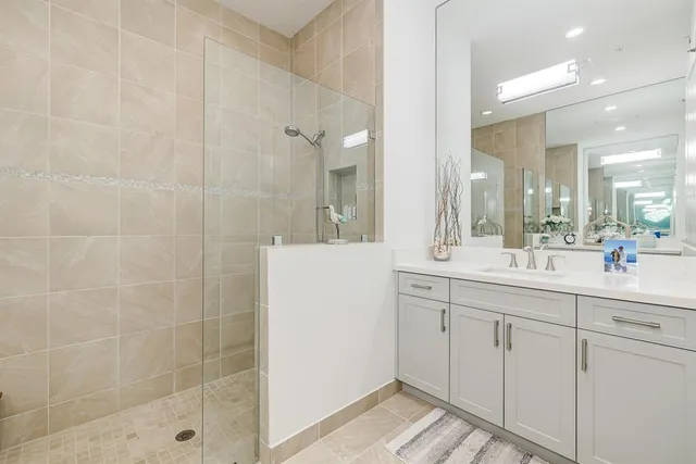 $999,999 | 22954 Clear Echo Drive, Unit 31, Boca Raton, FL 33433