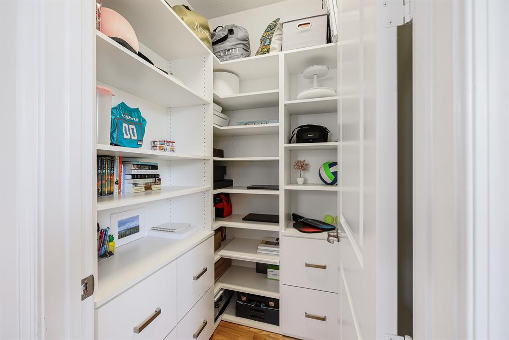 22954 Clear Echo Drive, Unit 31 Boca Raton, FL 33433 - Photo 31 of 44 Office Custom Closet