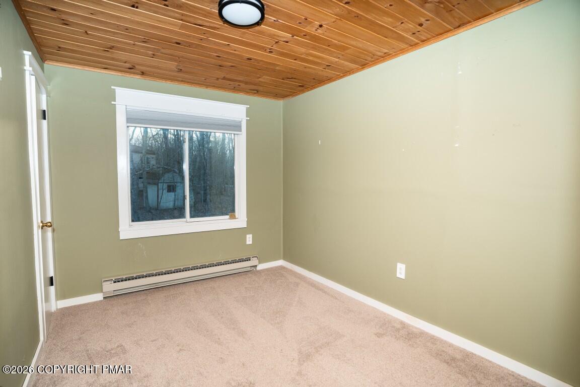 143 Totteridge Road Bushkill, PA 18324 - Photo 16 of 48 143 Totteridge -15 (Medium)
