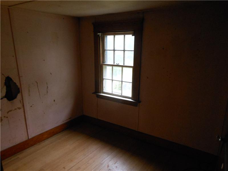 1405 Chopmist Hill Road Scituate, RI 02857 - Photo 13 of 16 Bedroom. Or Den