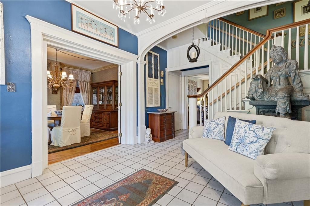 419 Hampton Street Pittsburgh, PA 15221 - Photo 5 of 49
