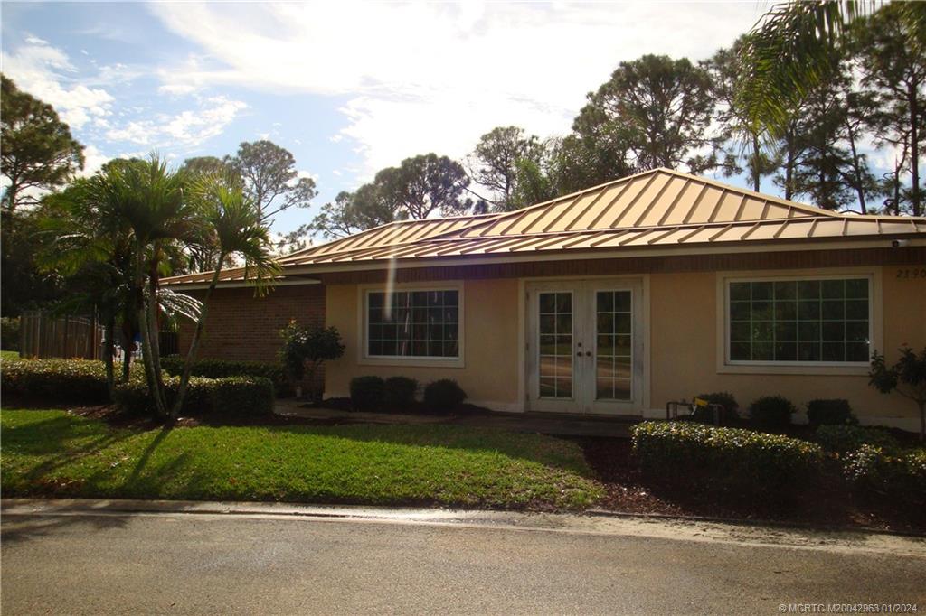 2209 Southwest Oak Ridge Road Palm City, FL 34990 - Photo 34 of 35 Community Clubhouse