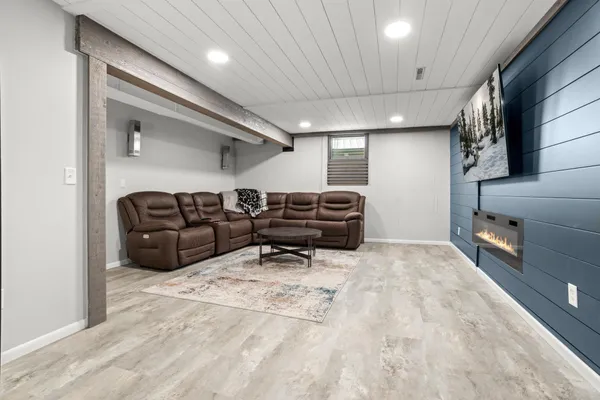 $374,900 | 610 4th Street North, Wahpeton, ND 58075