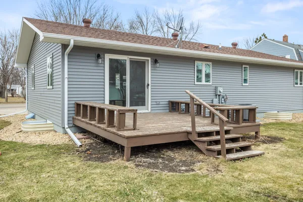 $374,900 | 610 4th Street North, Wahpeton, ND 58075