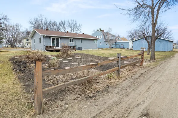 $374,900 | 610 4th Street North, Wahpeton, ND 58075