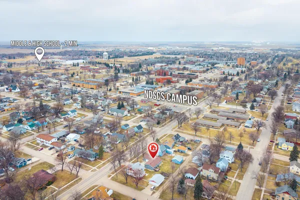 $374,900 | 610 4th Street North, Wahpeton, ND 58075
