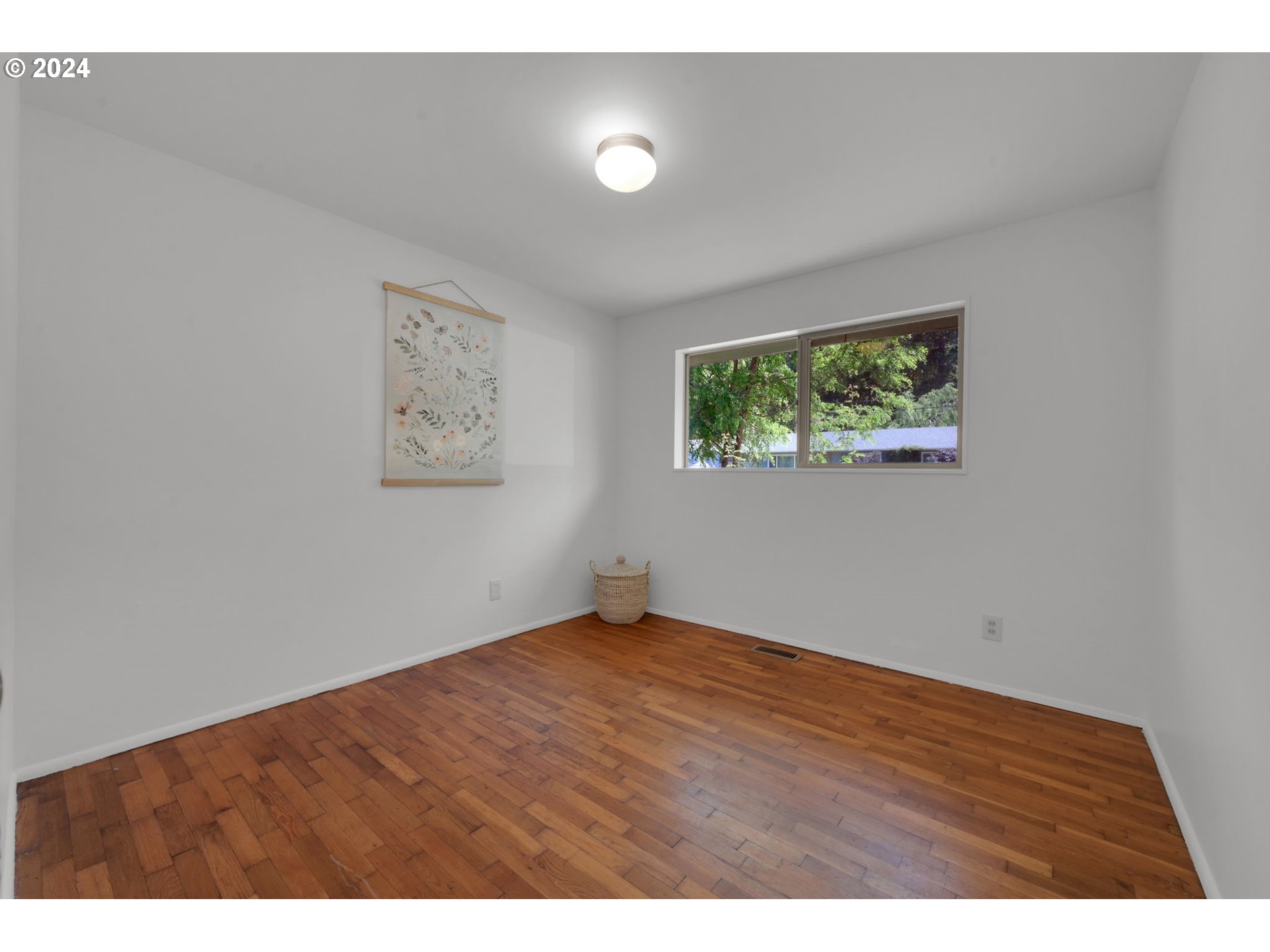 4850 Center Way Eugene, OR 97405 - Photo 12 of 26