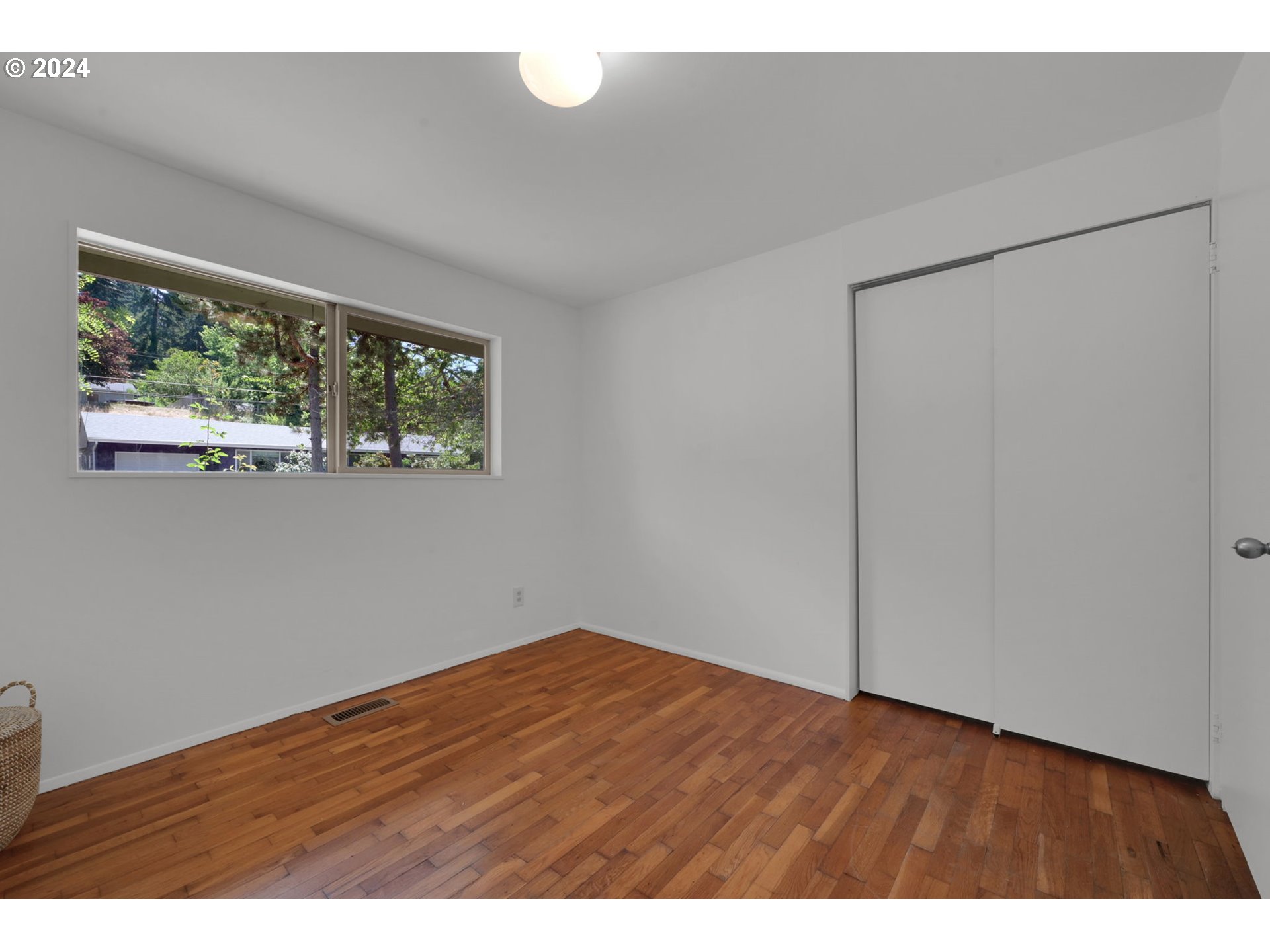 4850 Center Way Eugene, OR 97405 - Photo 13 of 26