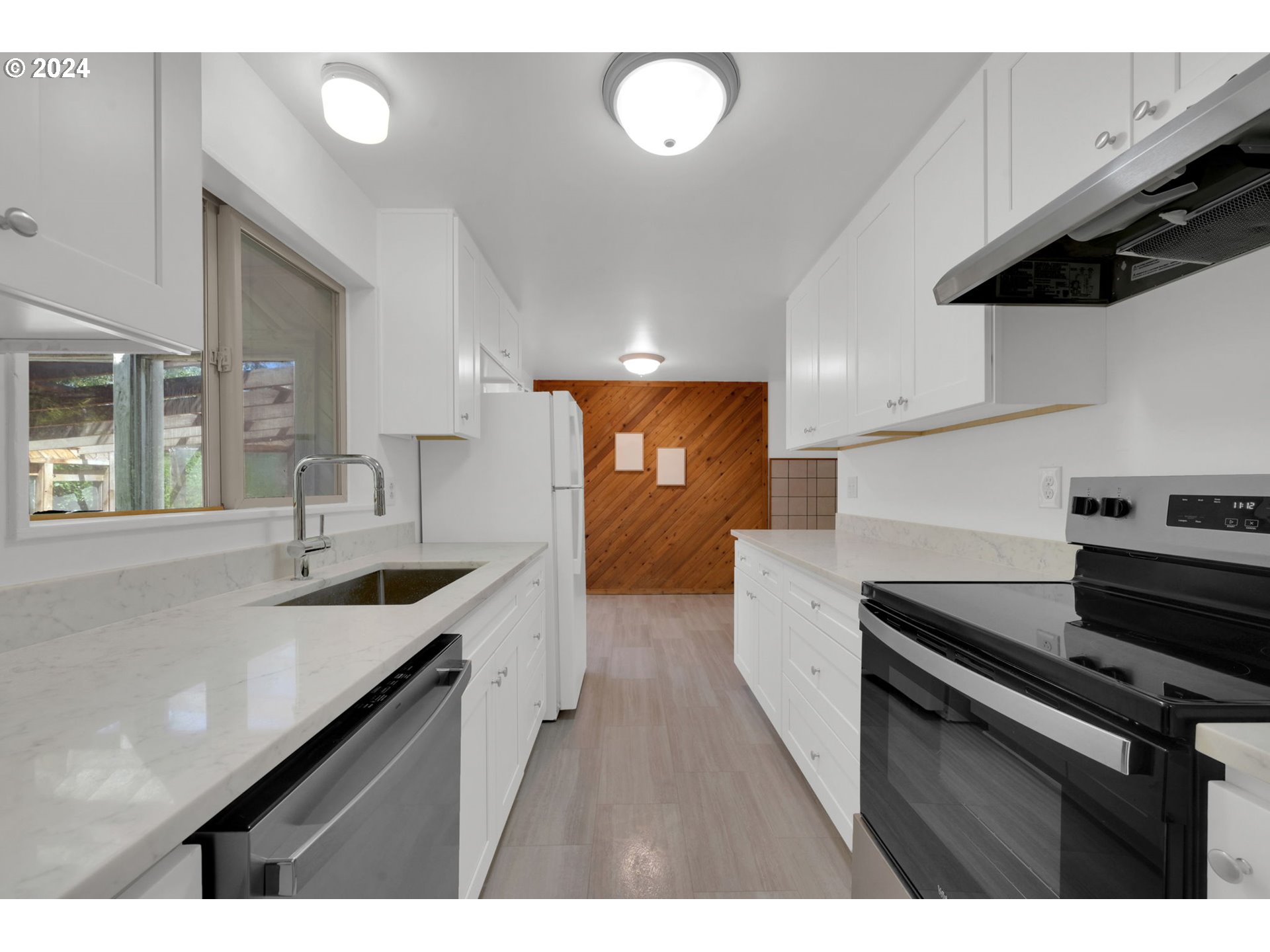 4850 Center Way Eugene, OR 97405 - Photo 2 of 26