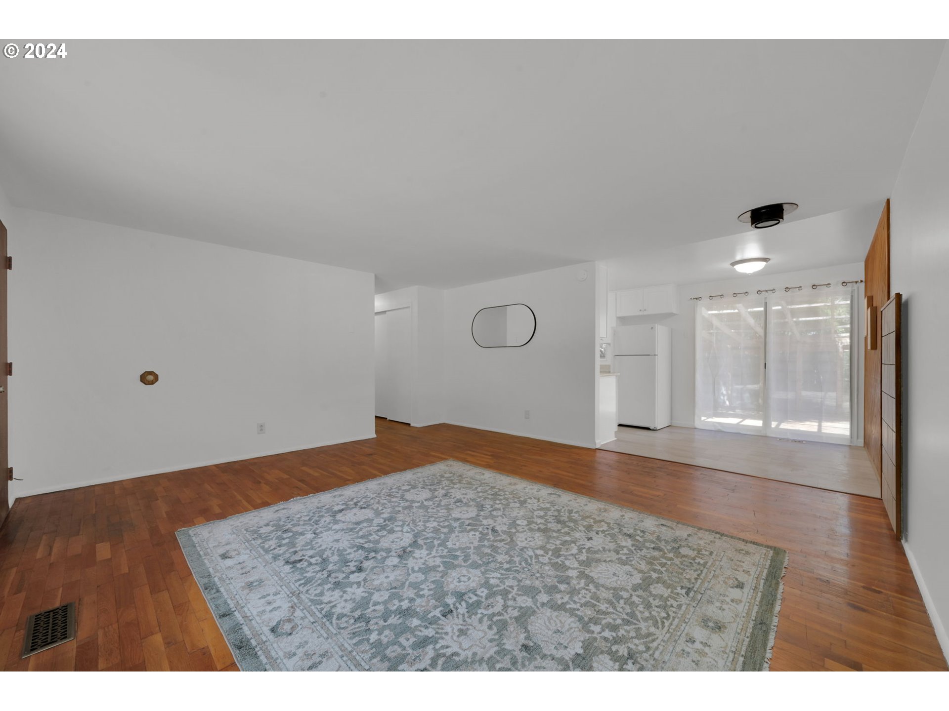 4850 Center Way Eugene, OR 97405 - Photo 3 of 26