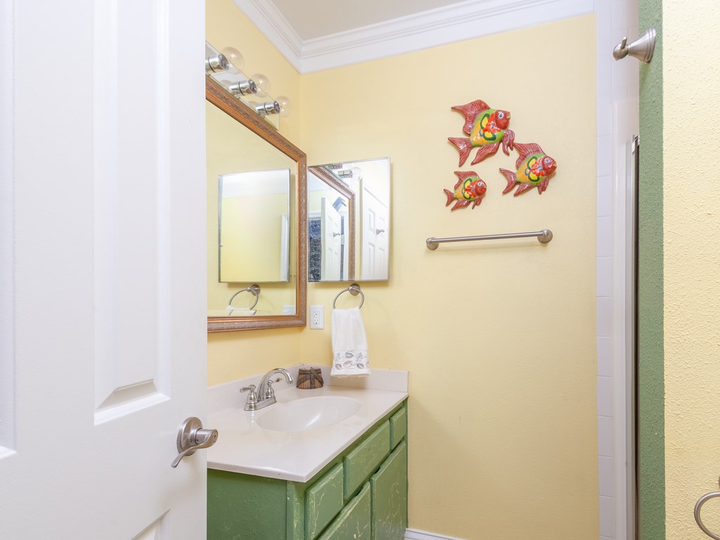 1701 Regency Road, Unit 112 Gulf Shores, AL 36542 - Photo 32 of 33 Guest Bathroom