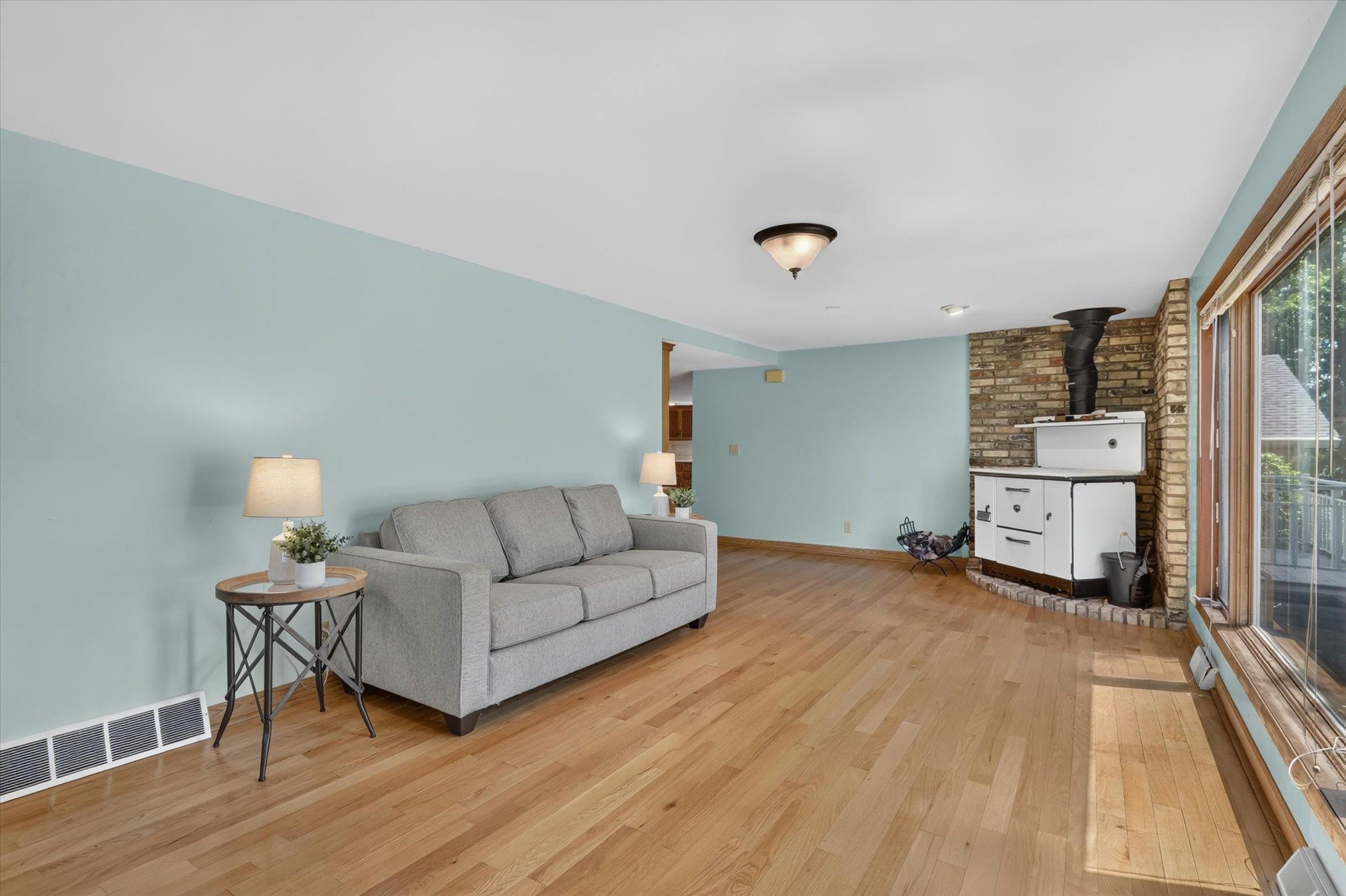1270 Hillside Road Edgerton, WI 53534 - Photo 6 of 74