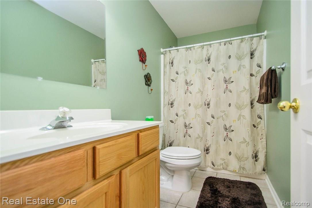 2750 Black Eagle Ridge Howell, MI 48843 - Photo 39 of 65 46_50.jpg