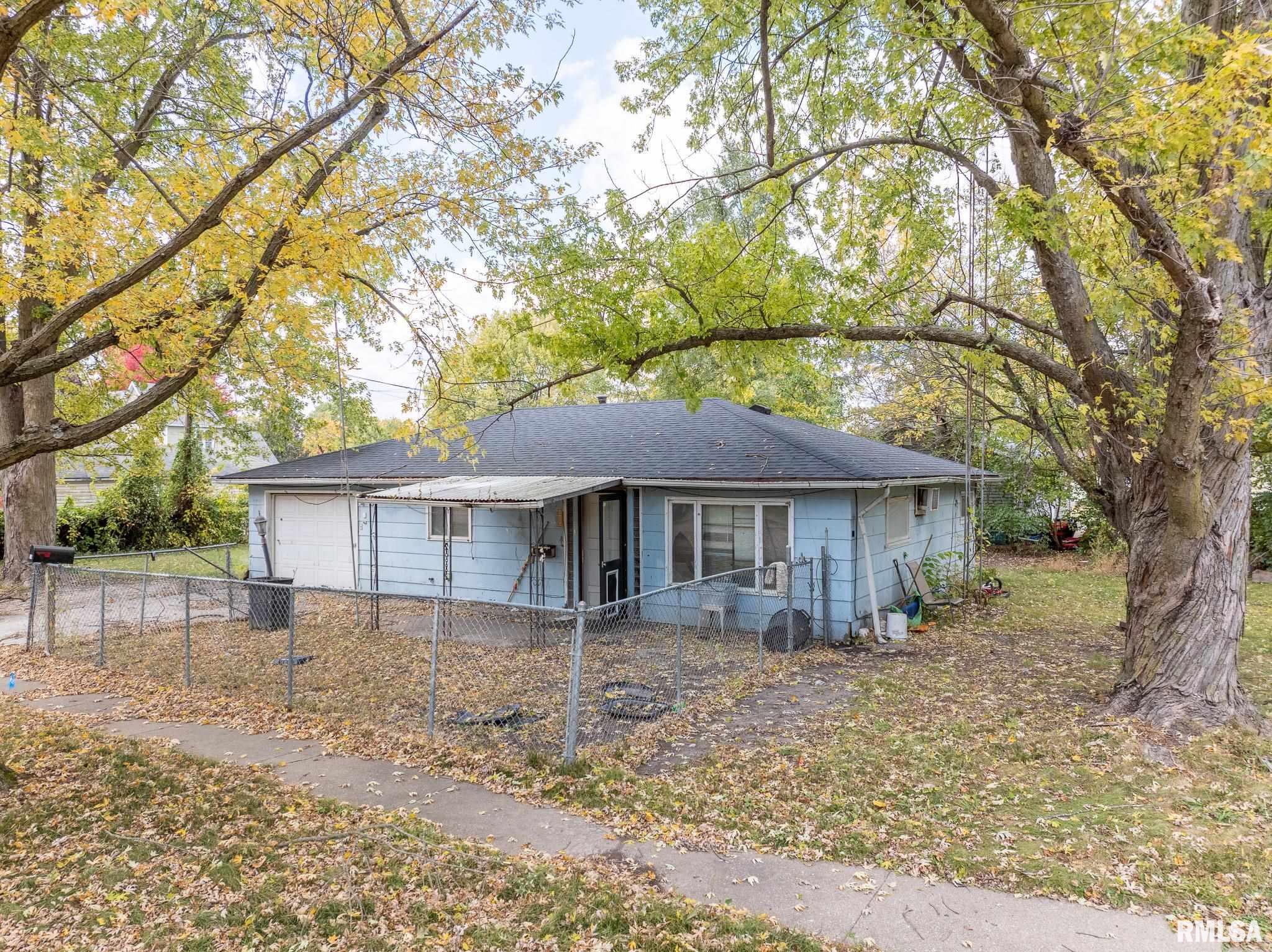 204 East Adams Street Abingdon, IL 61410 - Photo 2 of 16