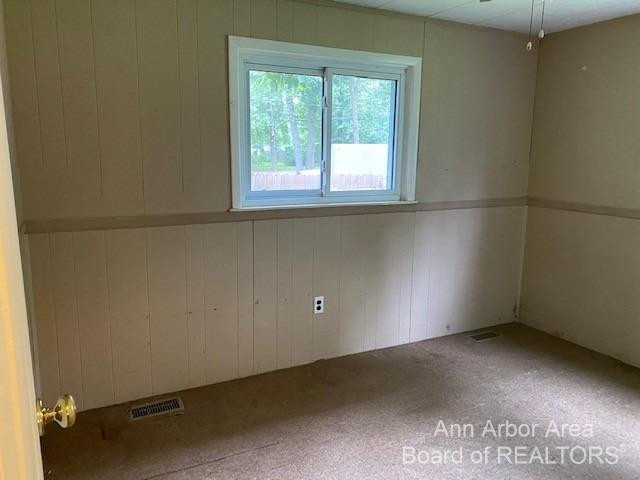 586 East Baker Road Highland, MI 48357 - Photo 10 of 13 Photo 10