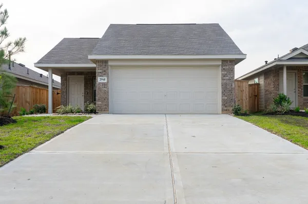 $1,895 | 2802 Via Augusta Drive, Conroe, TX 77301