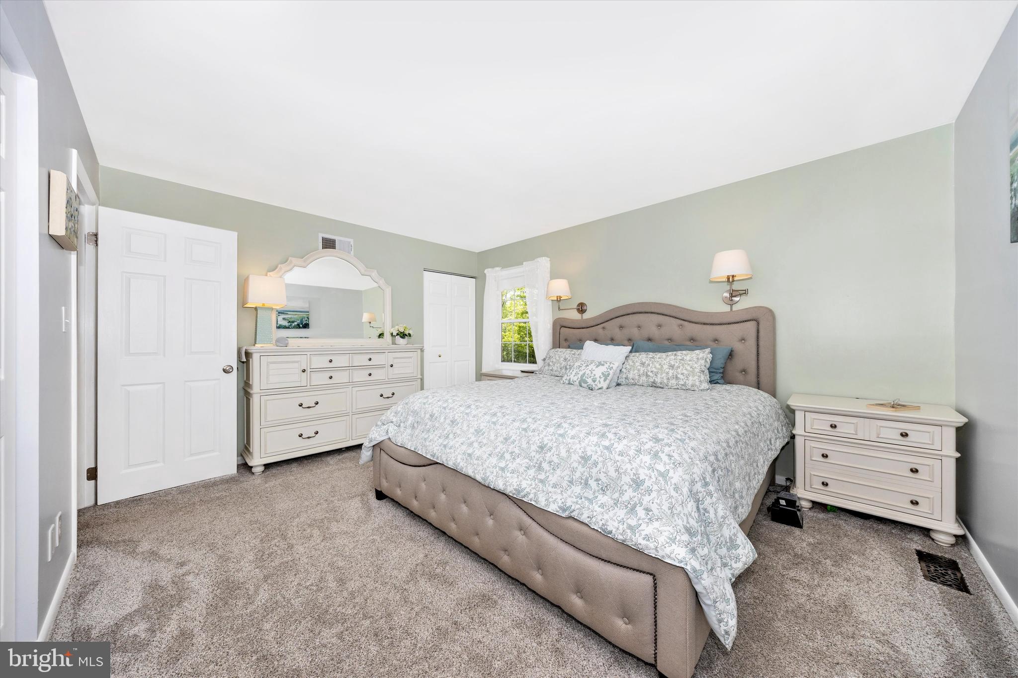 9907 Mt Tabor Road Myersville, MD 21773 - Photo 24 of 57 Large Owners suite