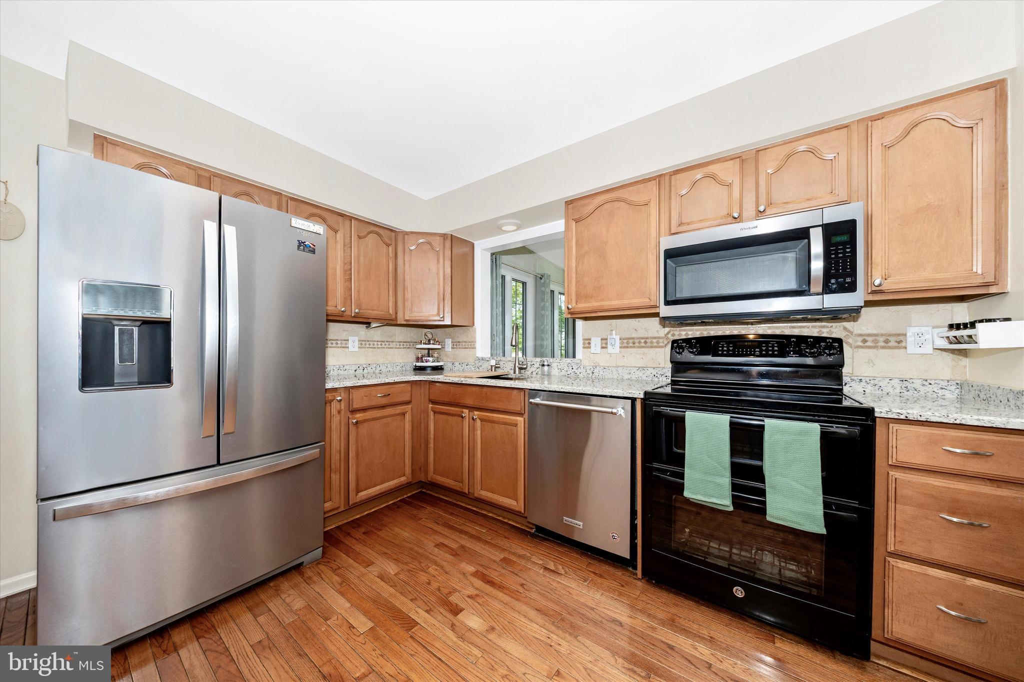 9907 Mt Tabor Road Myersville, MD 21773 - Photo 7 of 57 Granite Updated Kitchen