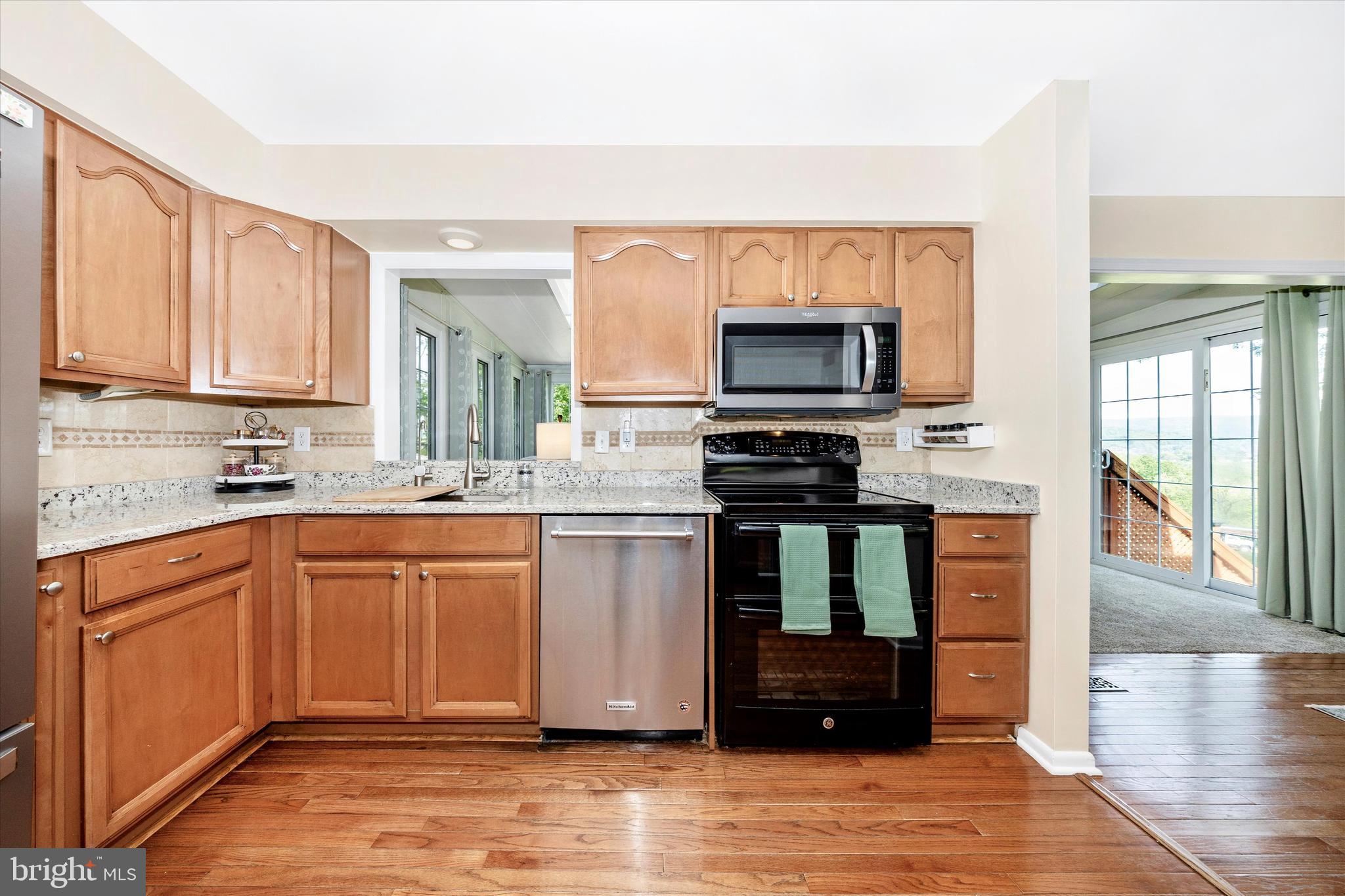 9907 Mt Tabor Road Myersville, MD 21773 - Photo 9 of 57 Kitchen with Hardwood Floors