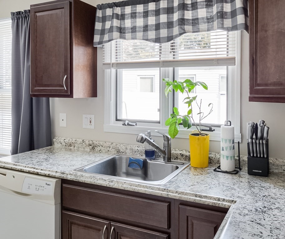 48 Fuller Street, Unit 48 Clinton, MA 01510 - Photo 4 of 24 Gallery Image 4
