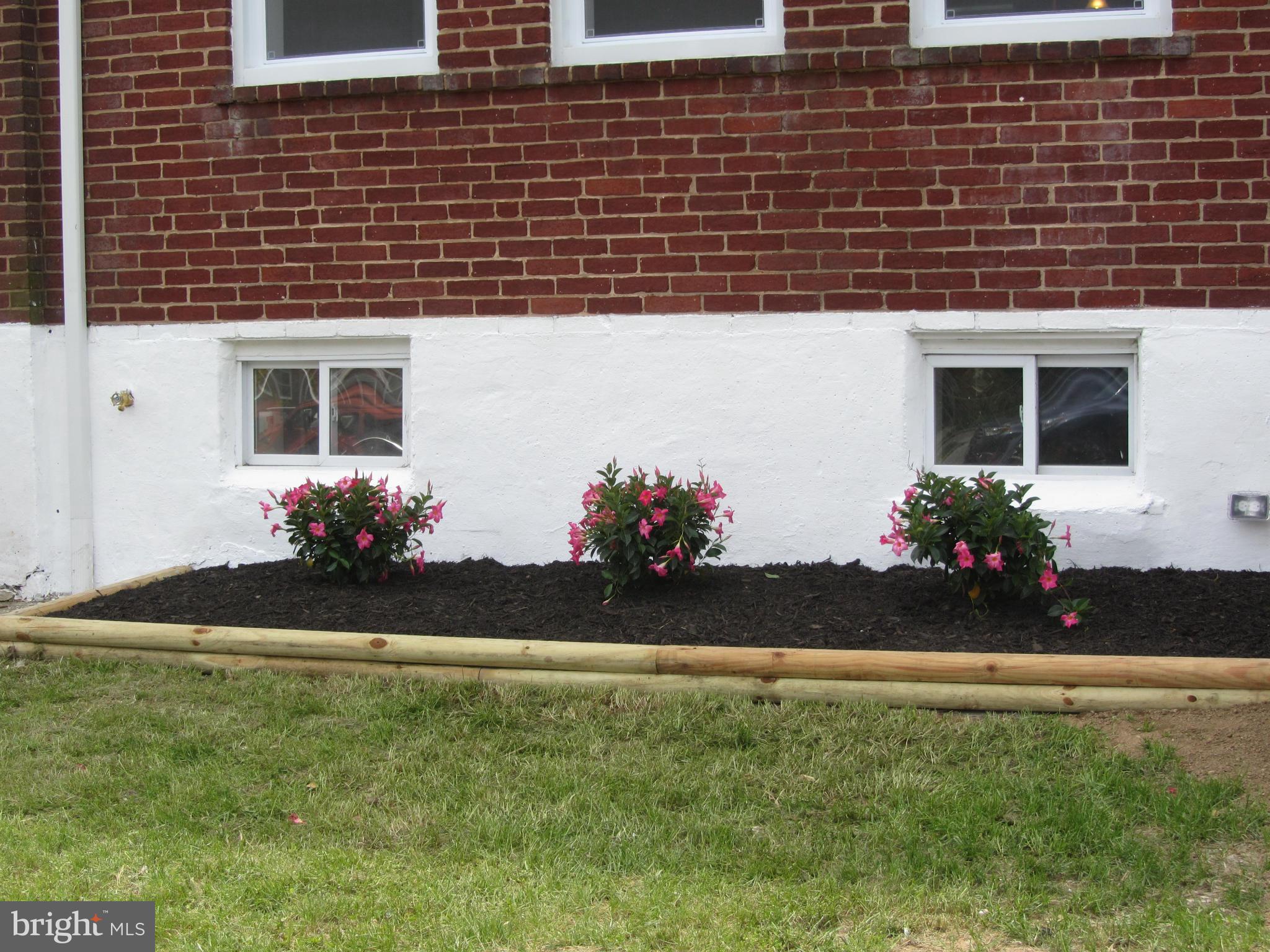 1645 Northgate Road Baltimore, MD 21218 - Photo 14 of 23 a front view of a house