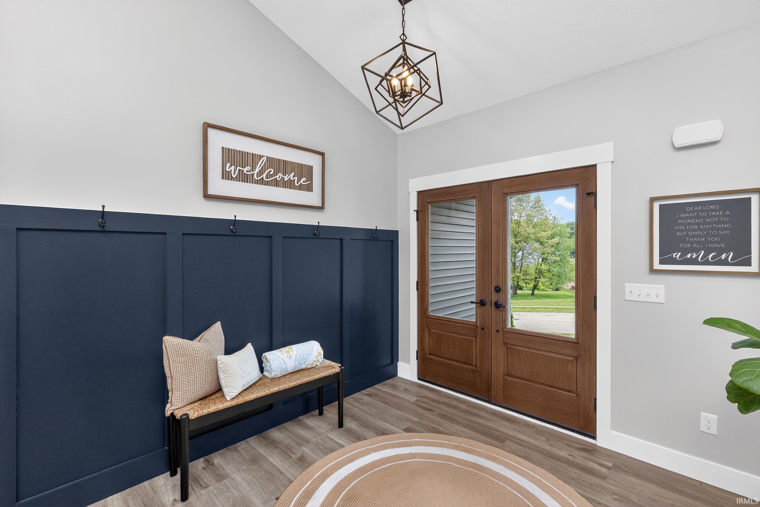 313 Rigg Street New Carlisle, IN 46552 - Photo 4 of 34
