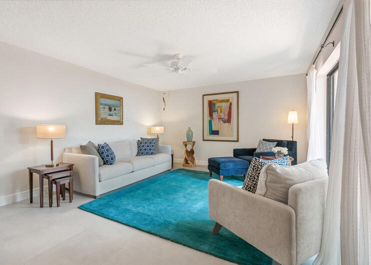 15_825CenterSt32b_2016_FlexMLS800x600_80