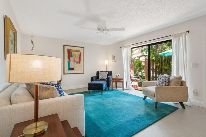 825 Center Street Jupiter, FL 33458 - Photo 2 of 31 16_825CenterSt32b_2017_FlexMLS800x600_80