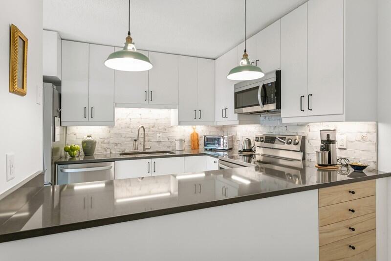 825 Center Street Jupiter, FL 33458 - Photo 6 of 31 11_825CenterSt32b_2012_FlexMLS800x600_80