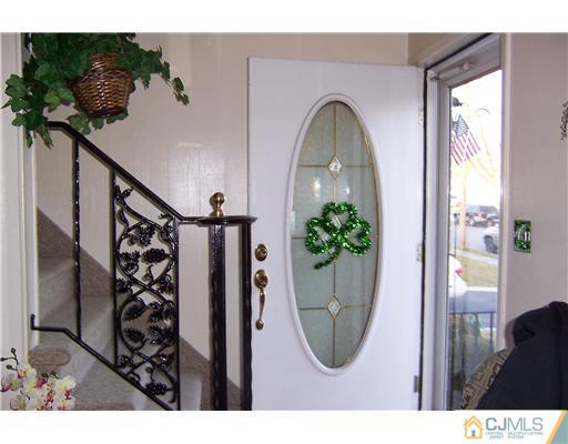 163 Midfield Road Colonia, NJ 07067 - Photo 5 of 21