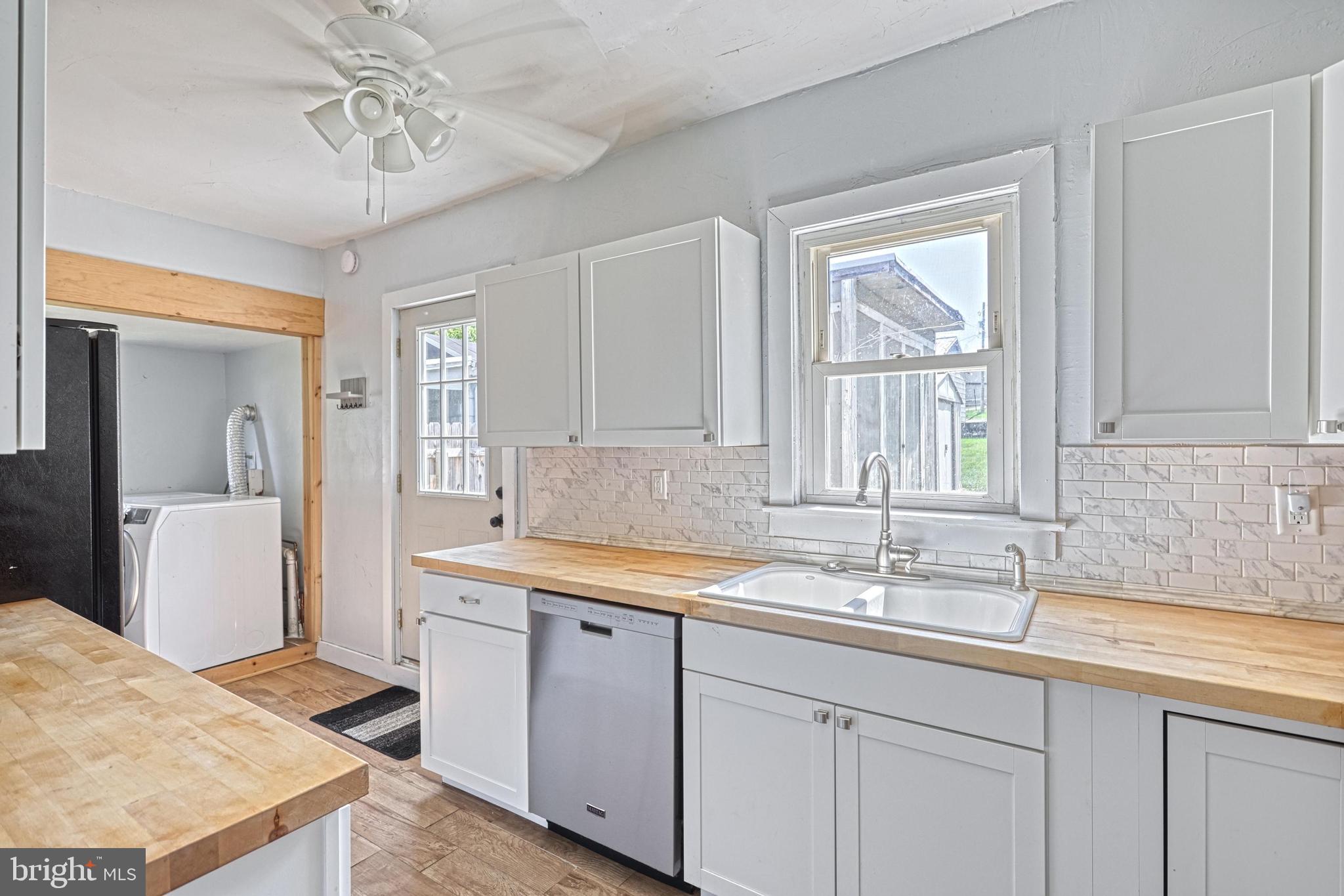 2140 Church Road York, PA 17408 - Photo 4 of 42