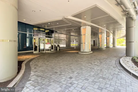 $1,750,000 | 1881 North Nash Street, Unit 511, Arlington, VA 22209