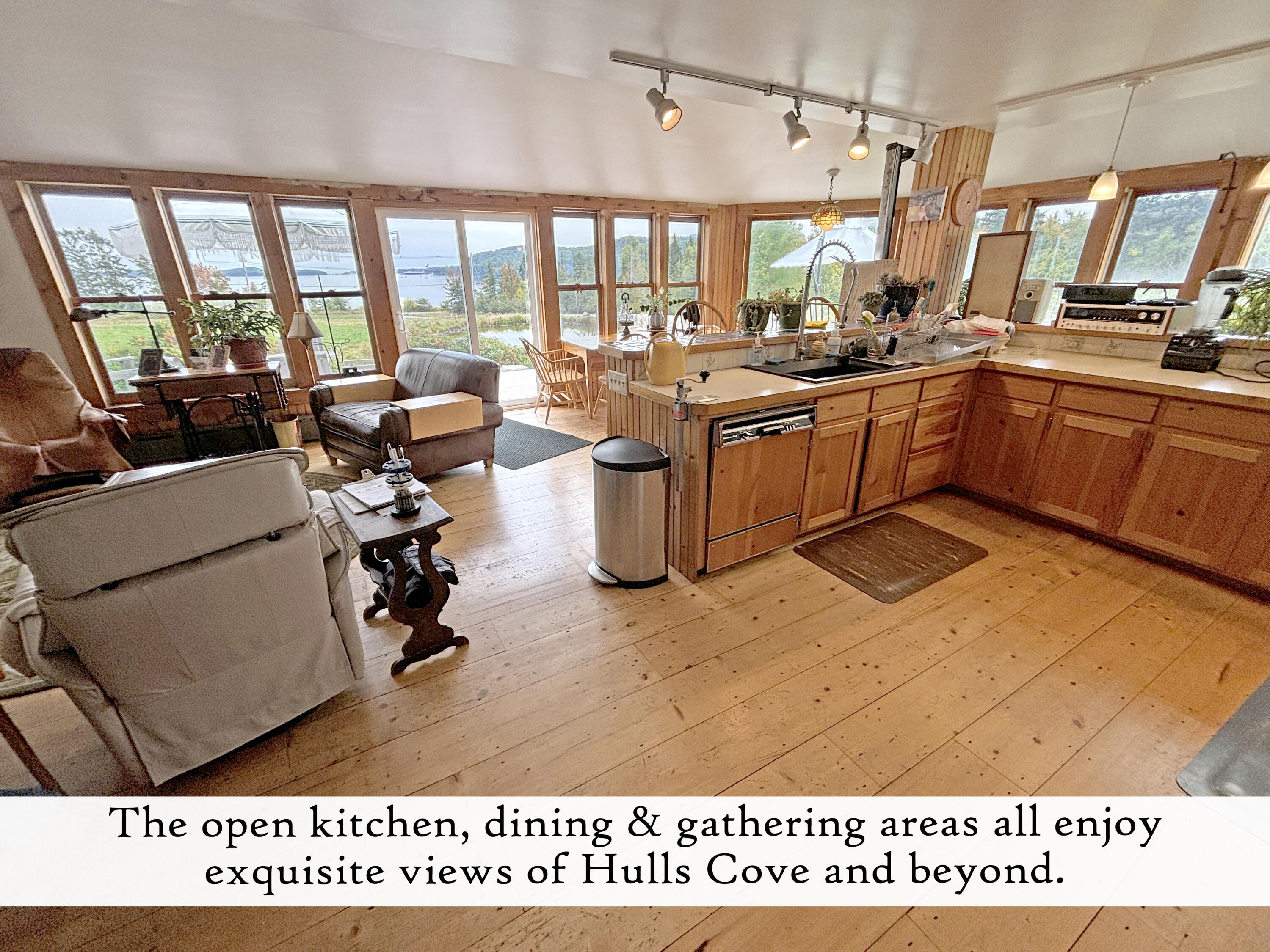 18 Hamor Lane Bar Harbor, ME 04609 - Photo 32 of 103 Kitchen (2), label