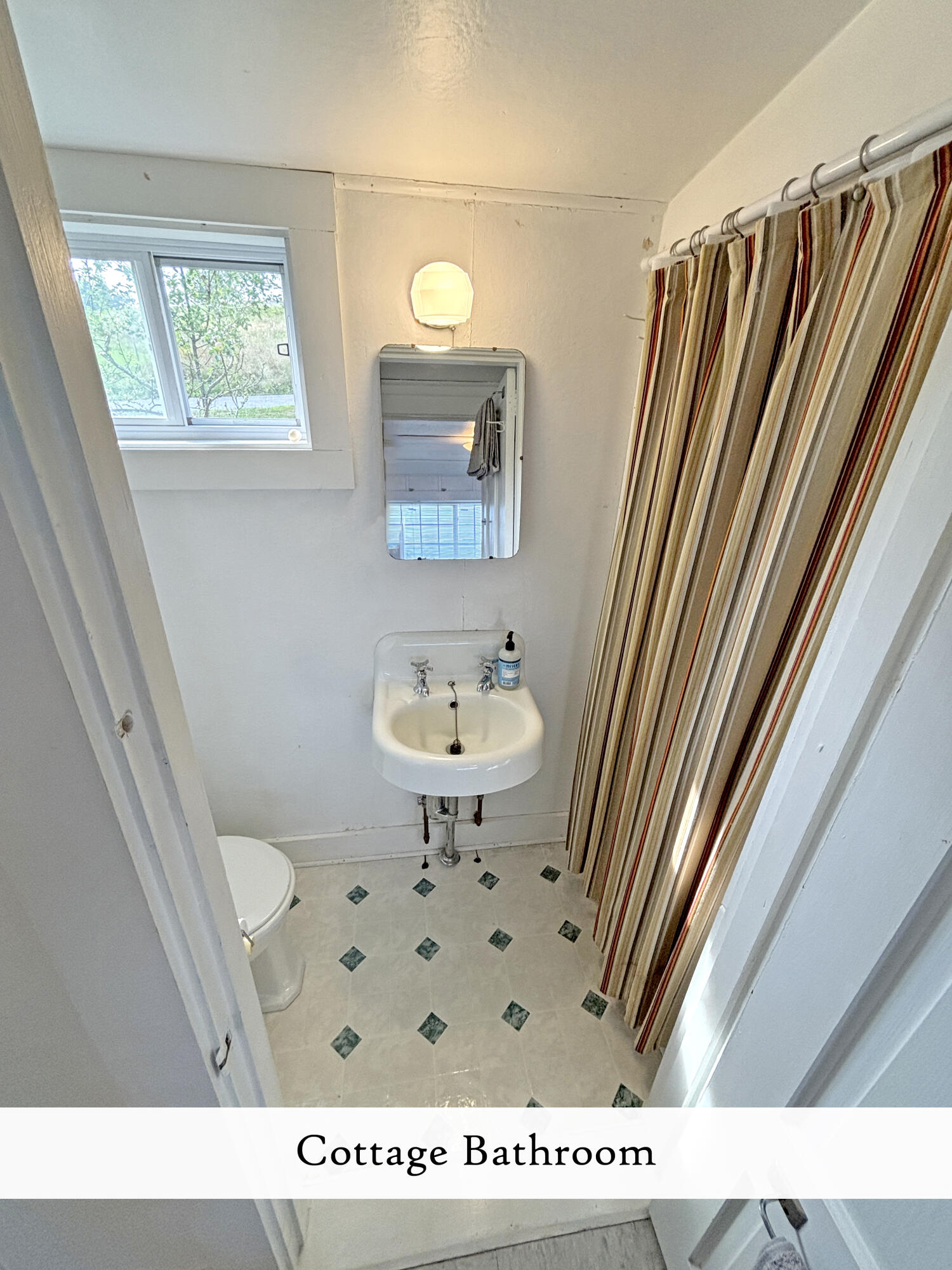 18 Hamor Lane Bar Harbor, ME 04609 - Photo 65 of 103 Cottage Interior (7), label