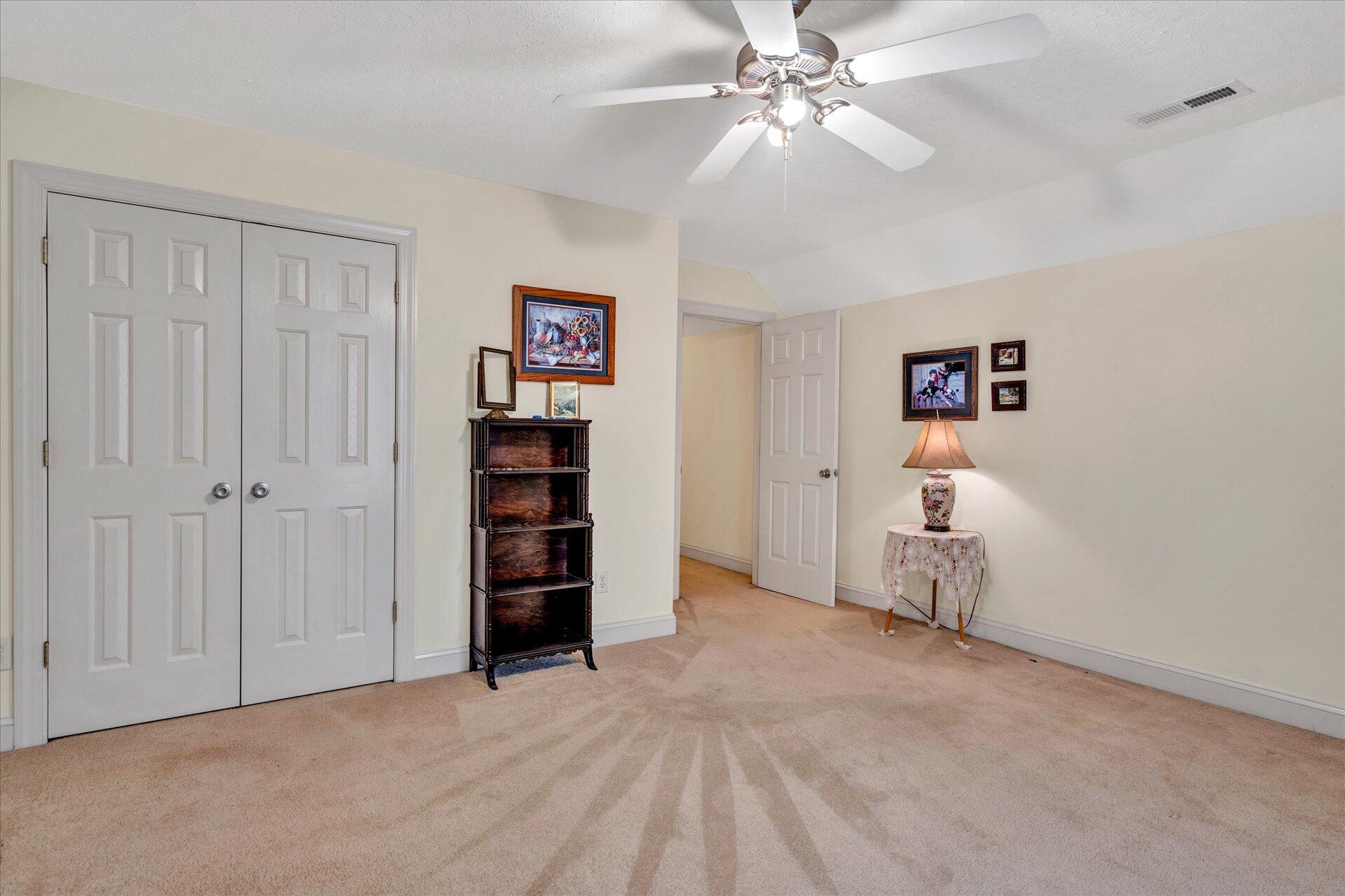 1213 Mountain View Road Vinton, VA 24179 - Photo 18 of 30 18-DSC5807