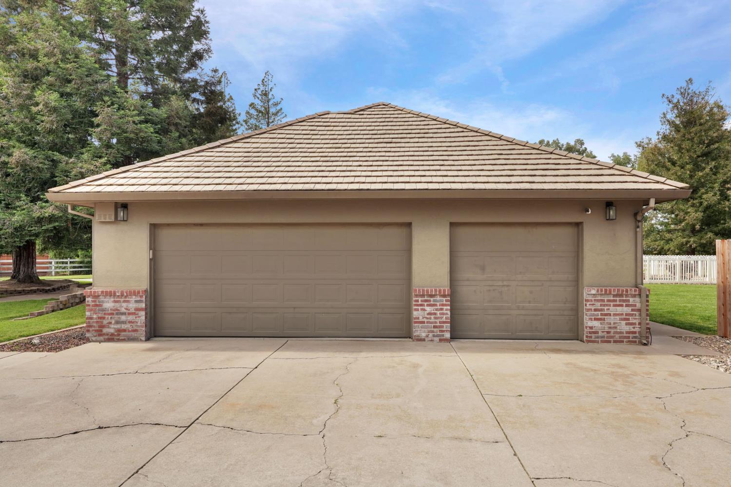 12963 Spring Time Lane Galt, CA 95632 - Photo 9 of 49 a front view of a house