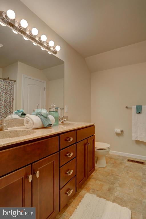 631 Frome Avenue Lititz, PA 17543 - Photo 24 of 27