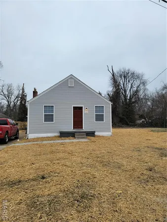 $1,400 | 709 Suburban Avenue, Ferguson, MO 63135
