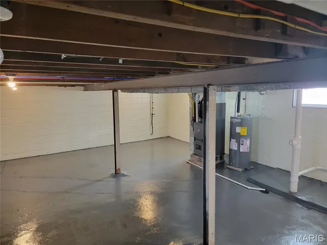 $1,600 | 709 Suburban Avenue, Ferguson, MO 63135